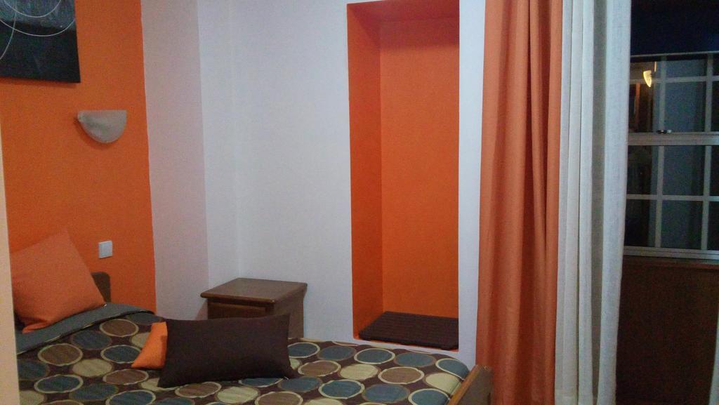 Residencial Moeda Hotel Coimbra Luaran gambar