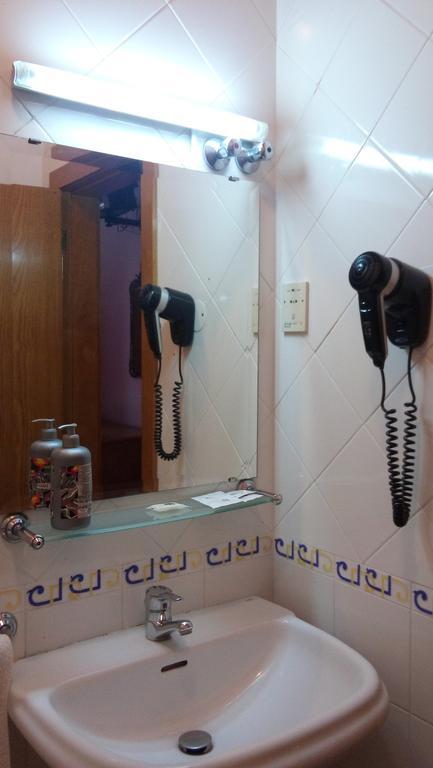 Residencial Moeda Hotel Coimbra Luaran gambar