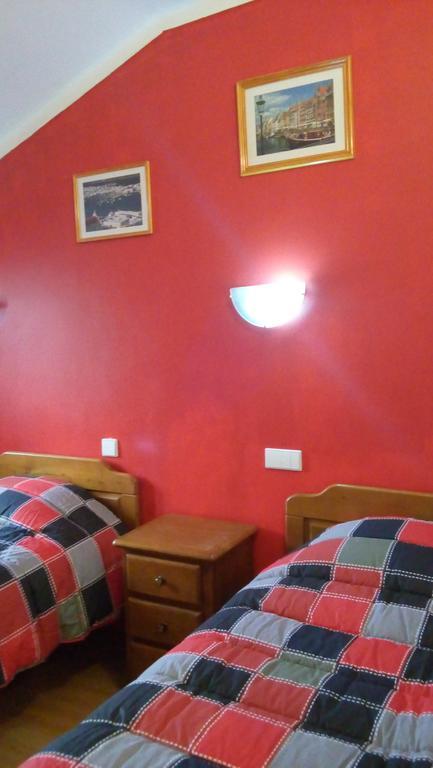 Residencial Moeda Hotel Coimbra Luaran gambar