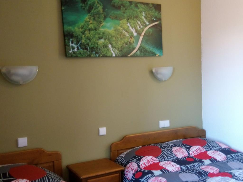 Residencial Moeda Hotel Coimbra Luaran gambar