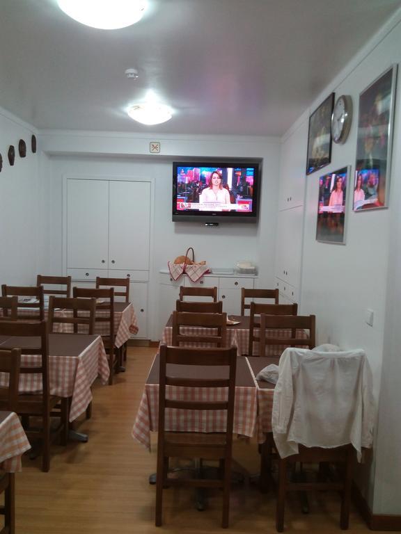 Residencial Moeda Hotel Coimbra Luaran gambar
