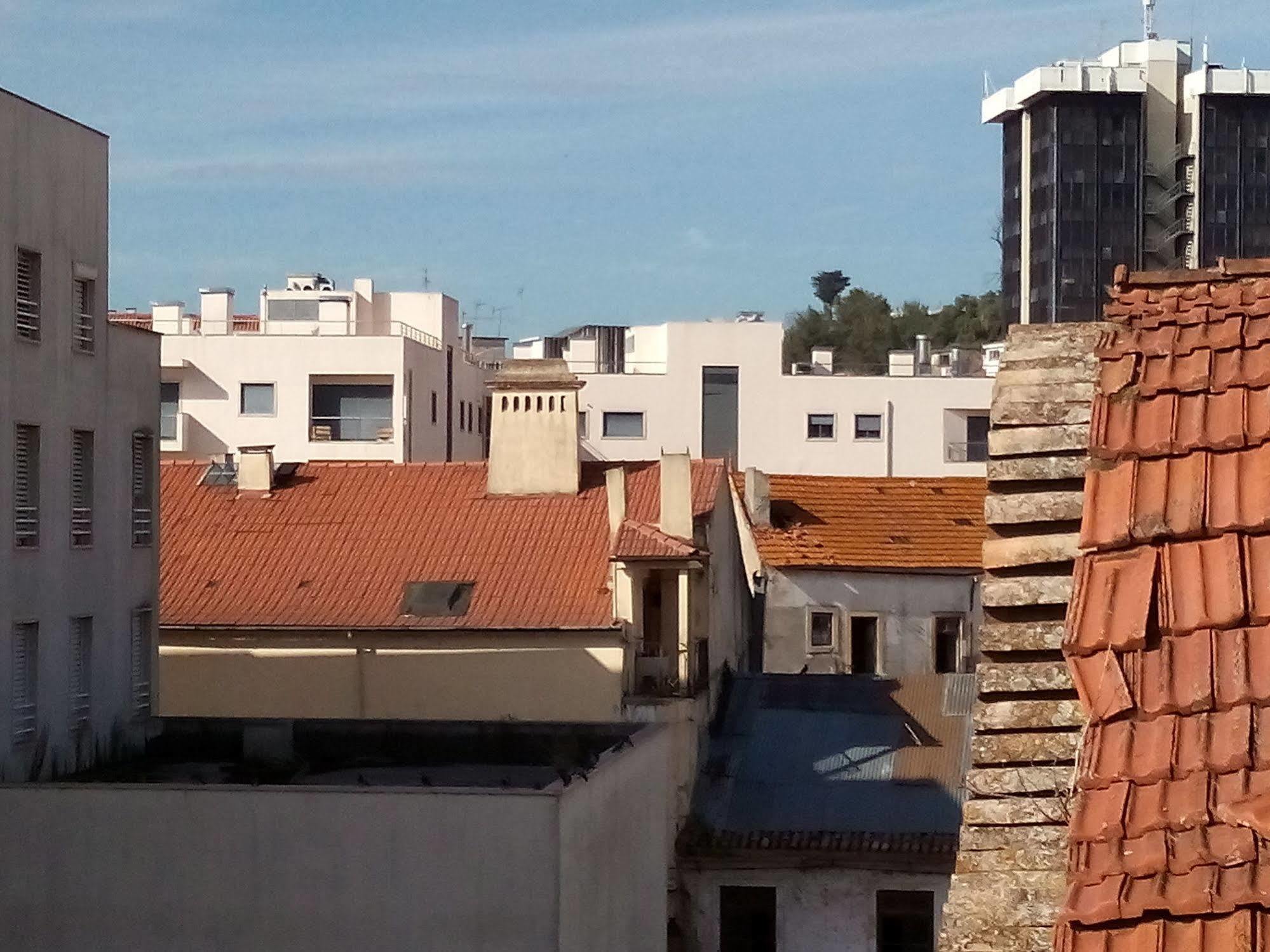 Residencial Moeda Hotel Coimbra Luaran gambar